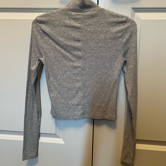 AE Long Sleeve Cropped Hey Baby Mock Neck Tee - Picture 2 of 3